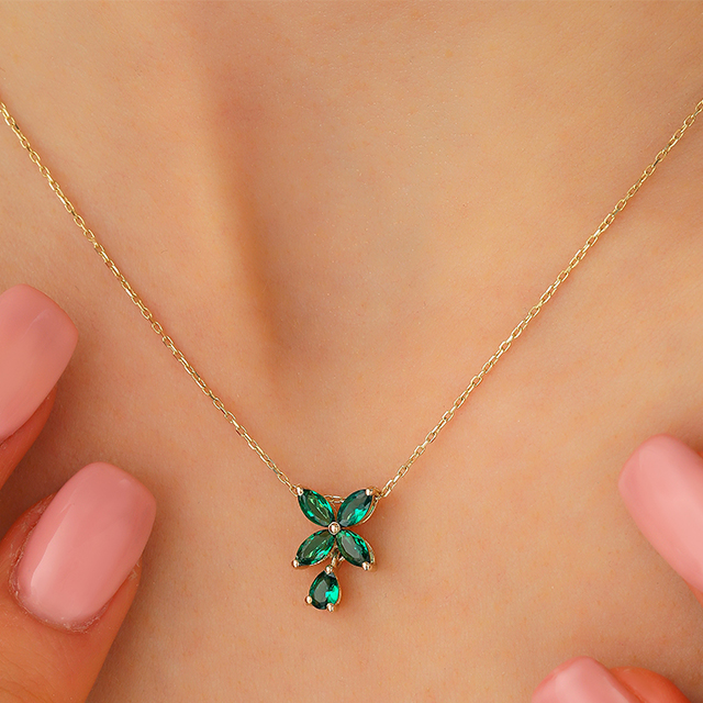 Markiz Kesim Zümrüt (Emerald) Taşlı Kolye