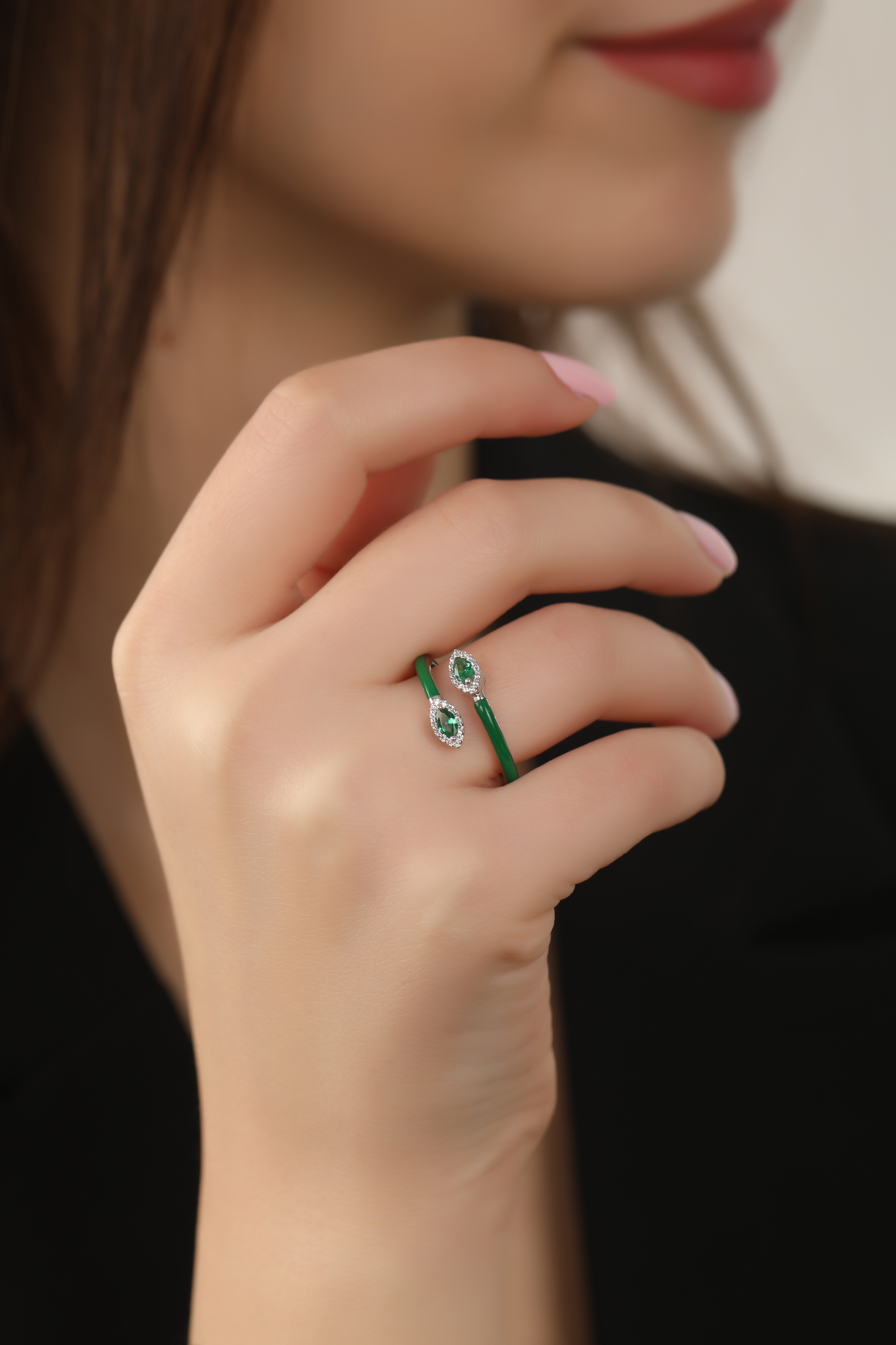 0,40 Karat Yeşil Mineli Emerald Yüzük