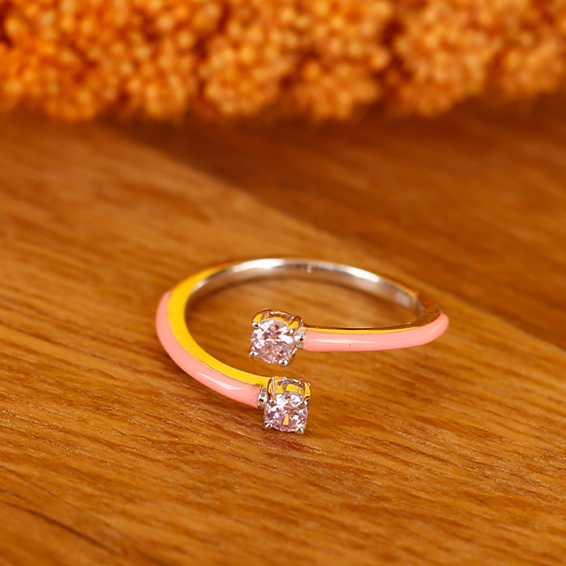 0,30 Karat Pembe Mineli Ametist Yüzük